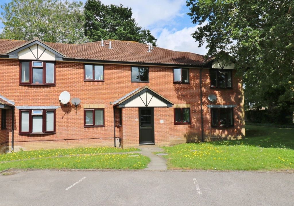 Property photo 1 of 8