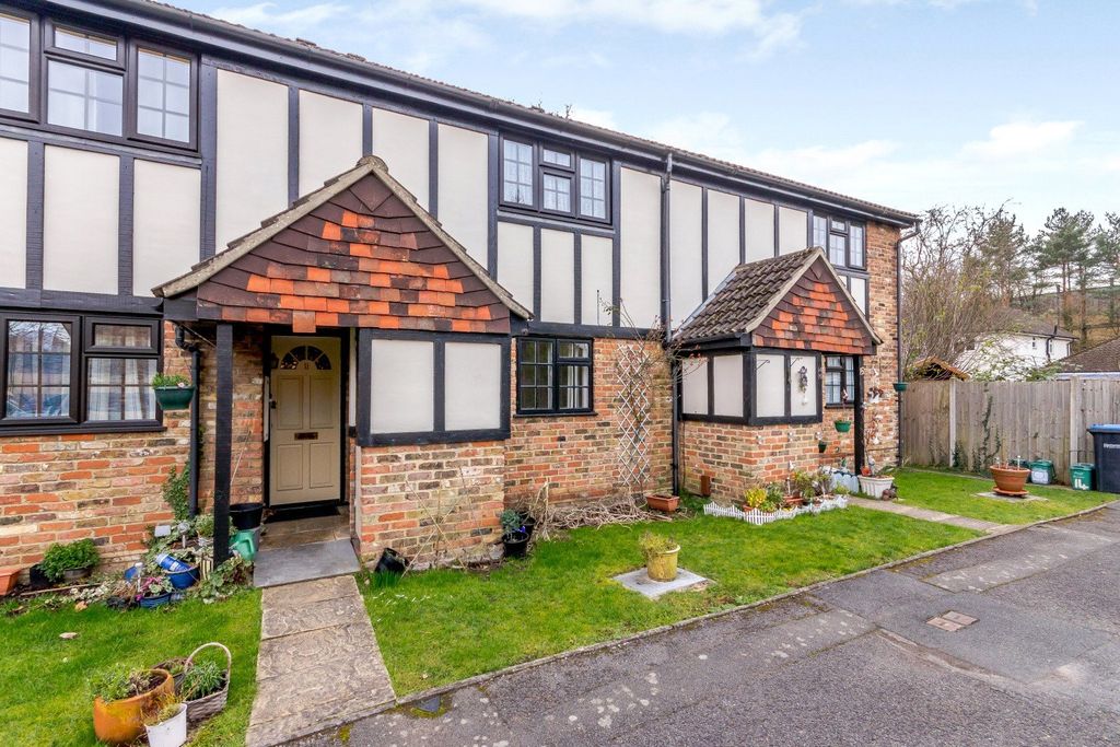 Property photo 1 of 21 8