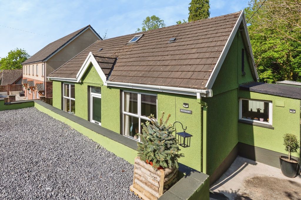 Property photo 1 of 30 Pbox-Img.Jpg