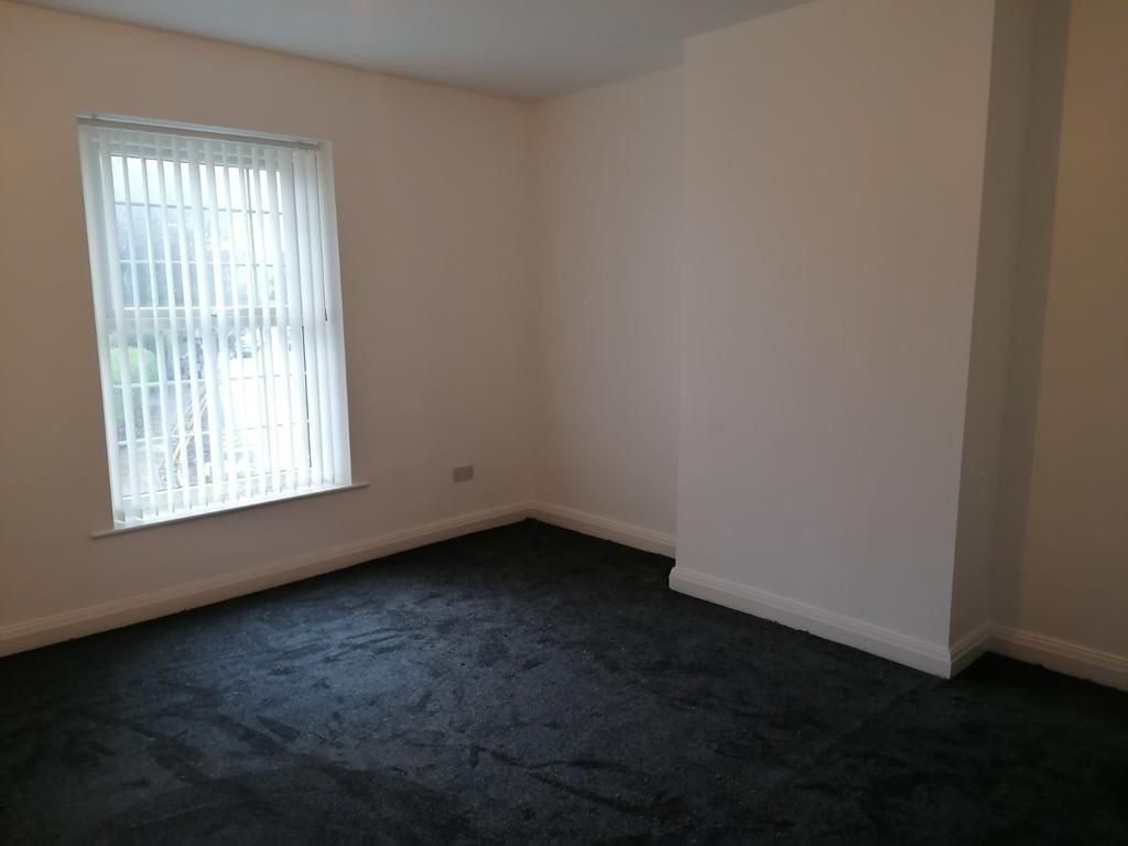 Property photo 3 of 18 399 Rochdale Road-2.Jpg
