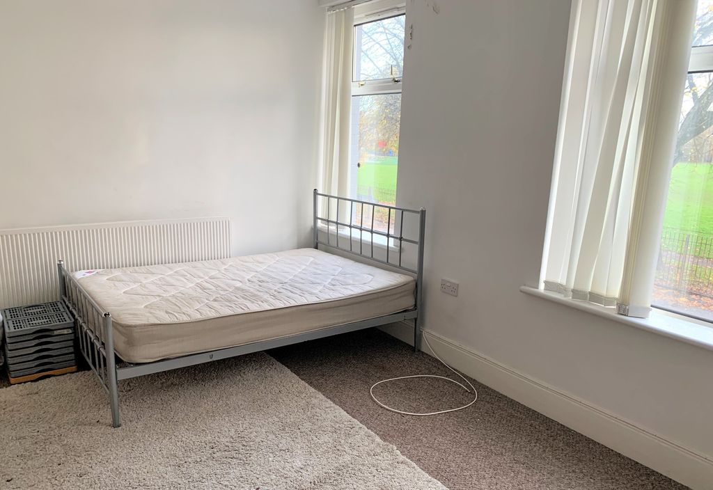 Property photo 1 of 3