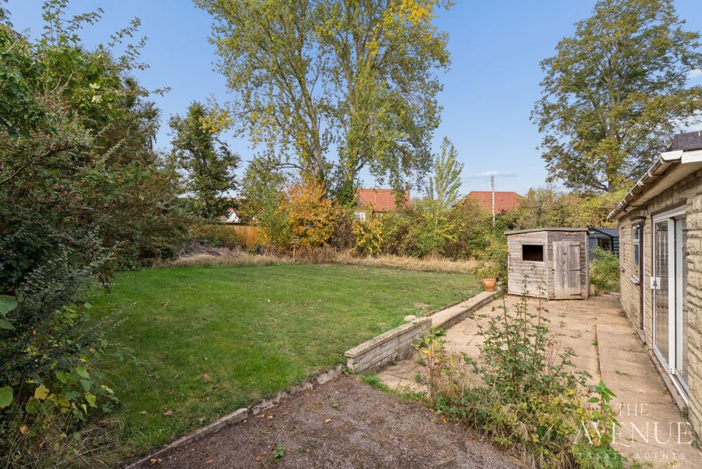 Property photo 2 of 16 5570624