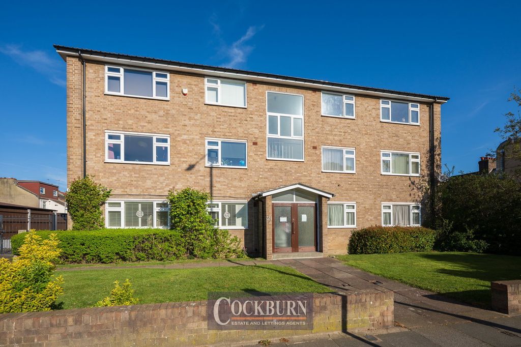 Property photo 1 of 11