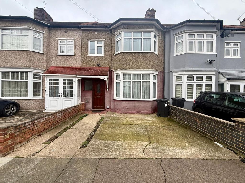 Property photo 1 of 18 Front External