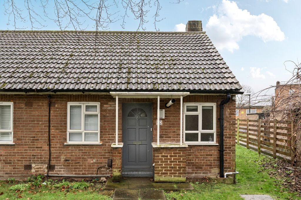 Property photo 1 of 15 External