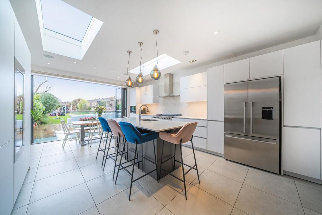 Property photo 1 of 16 Picture 1