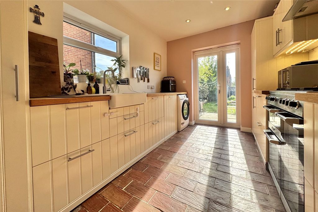 Property photo 2 of 11 Picture No. 02