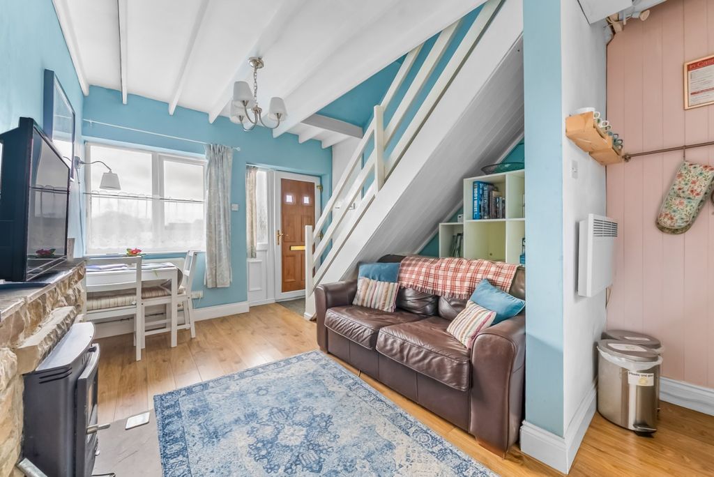 Property photo 3 of 17 Picture No. 09