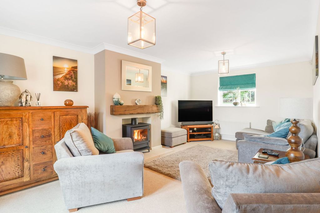 Property photo 3 of 30