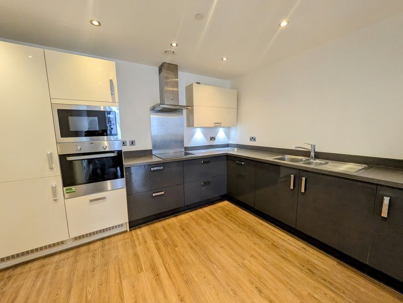 Property photo 3 of 7 Photo 5