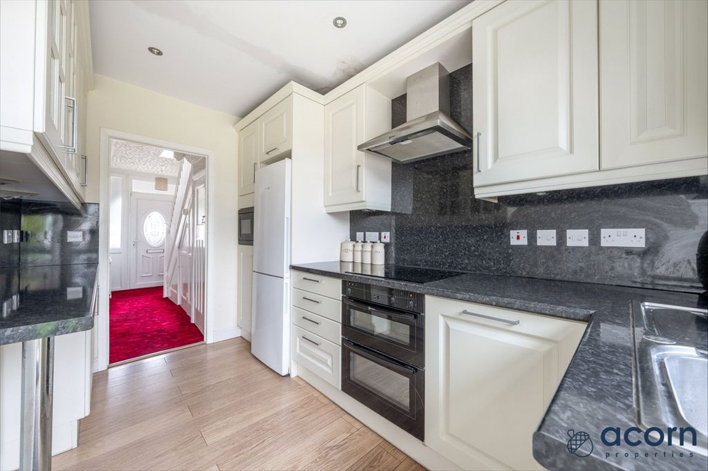 Property photo 3 of 21 Picture No. 20