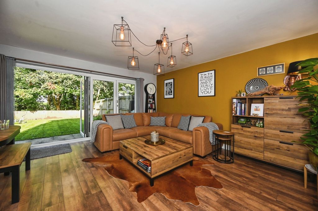 Property photo 3 of 15 Living / Dining Room