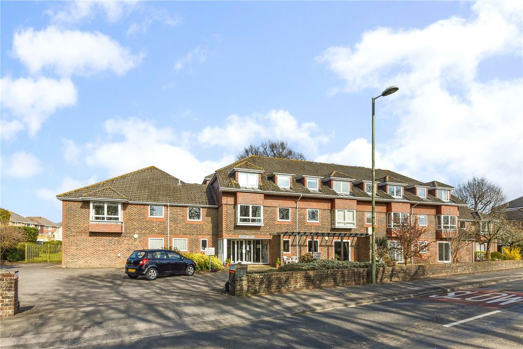Property photo 1 of 16 Picture No. 01