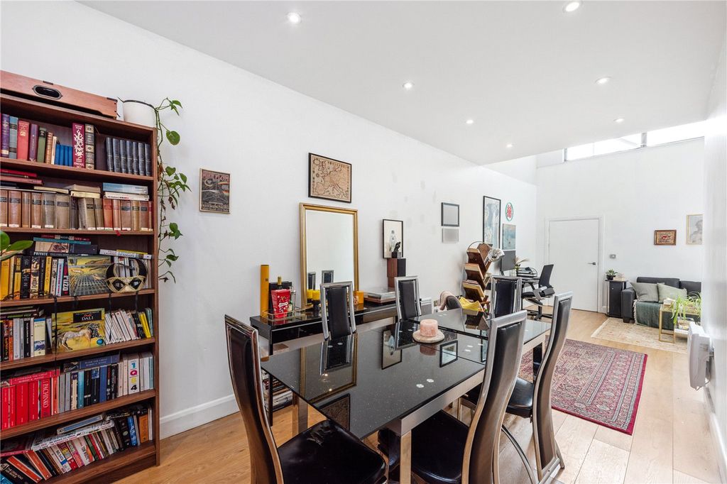 Property photo 3 of 10 Picture No. 10