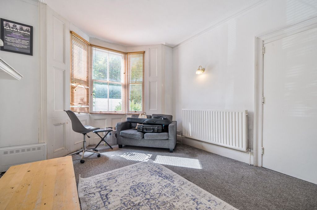 Property photo 3 of 16 1465075-8-6A073cc...