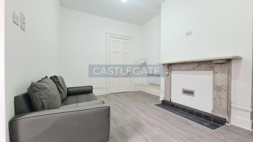 Property photo 2 of 6 20251031_113027