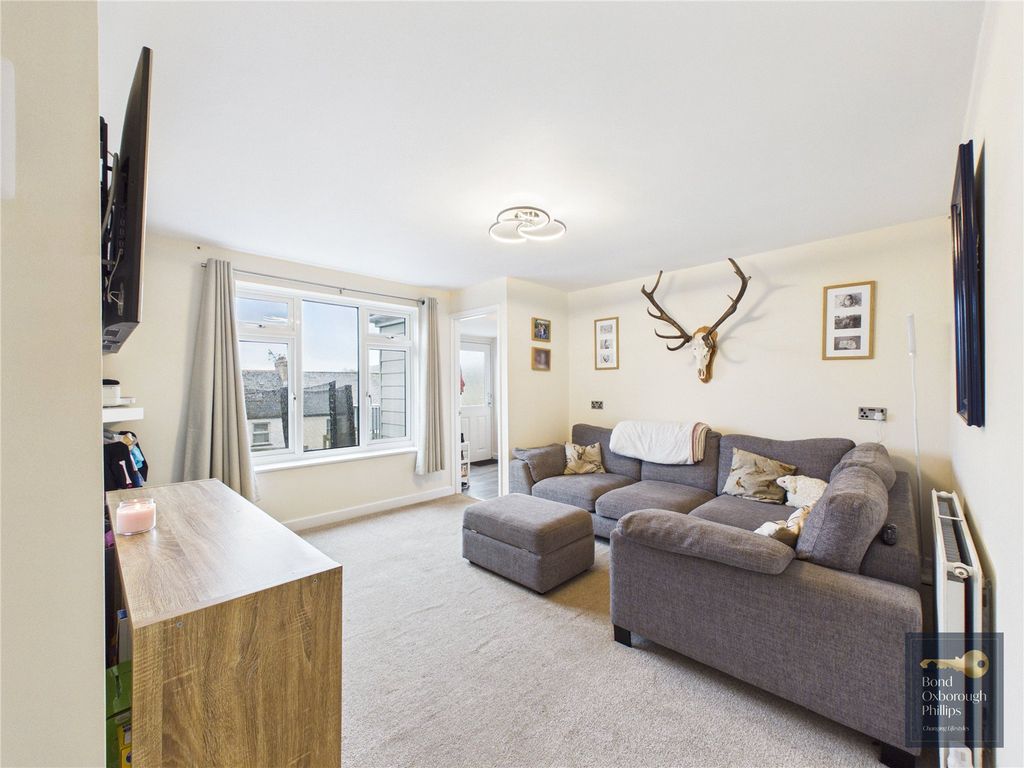 Property photo 2 of 27 Picture No. 56