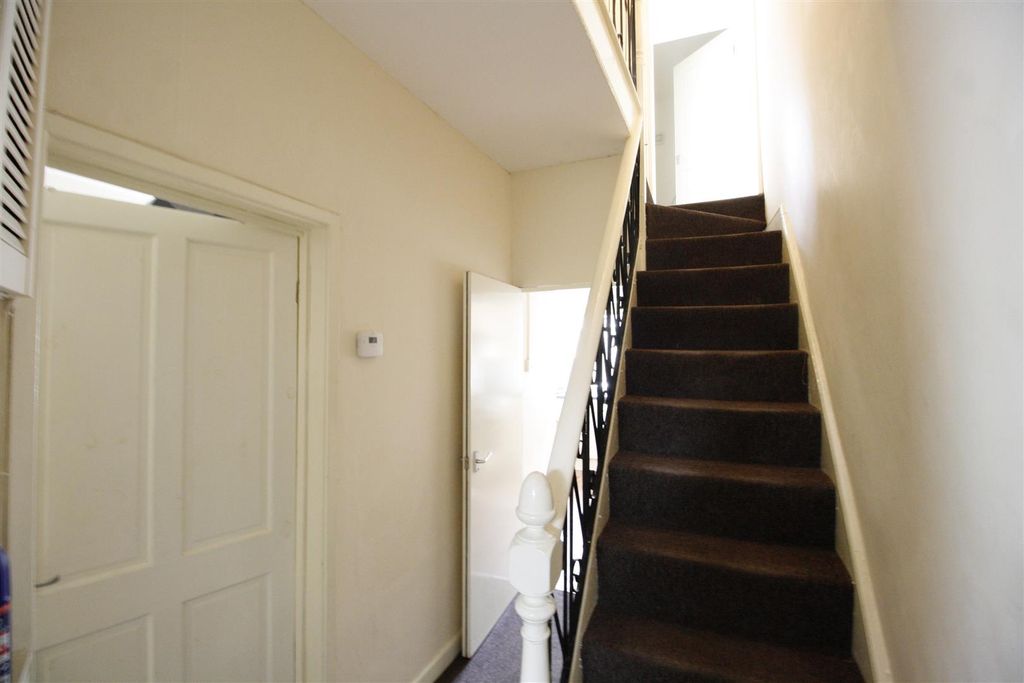 Property photo 3 of 10 Sep 2019 (15).Jpg