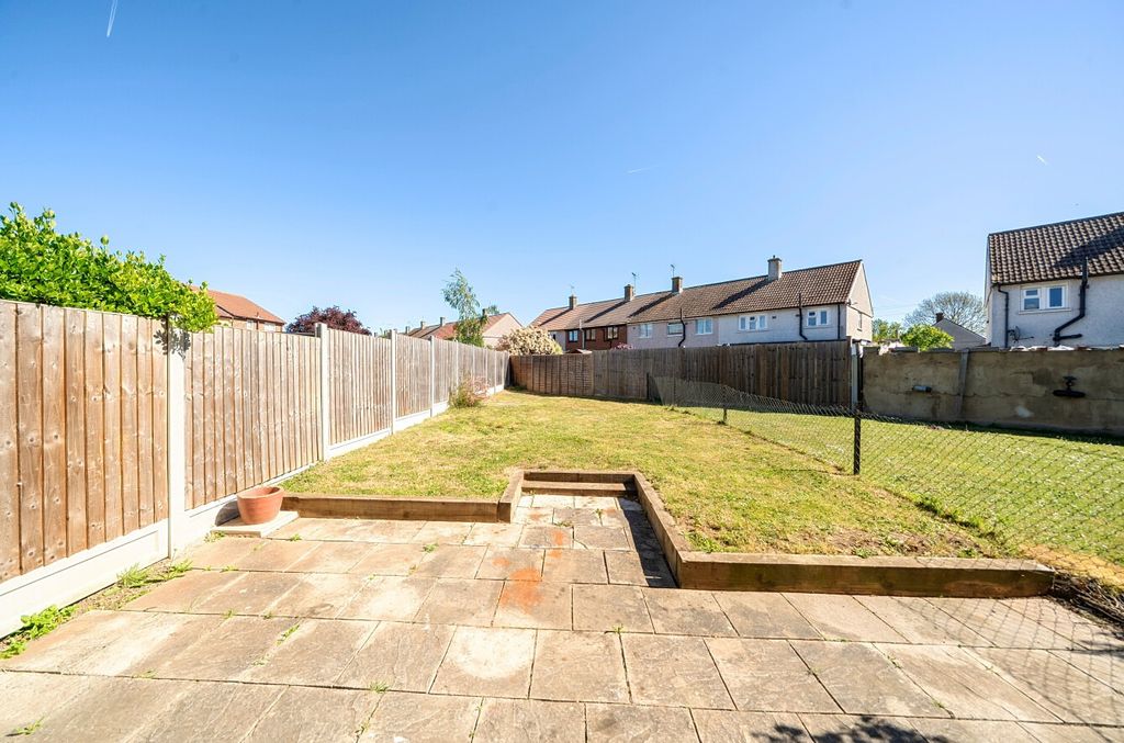 Property photo 2 of 20 5086016