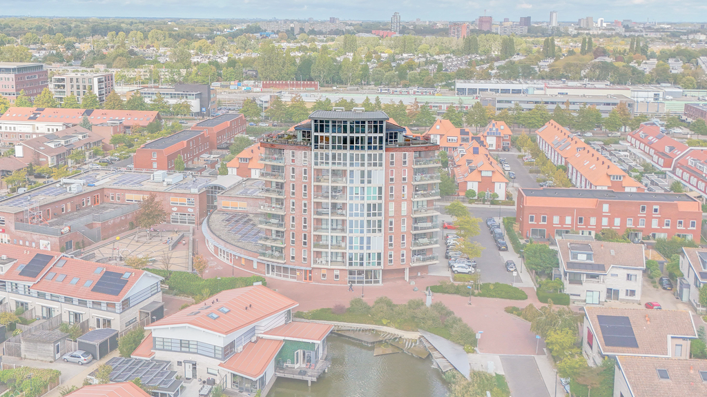 Property photo 2 of 50