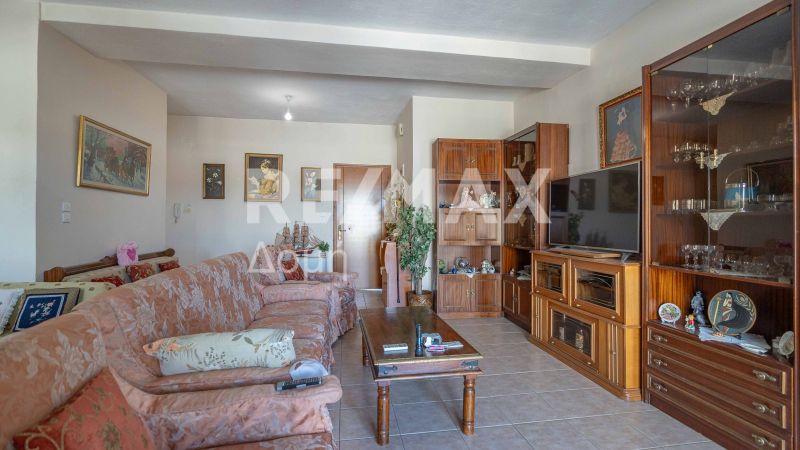 Property photo 3 of 48