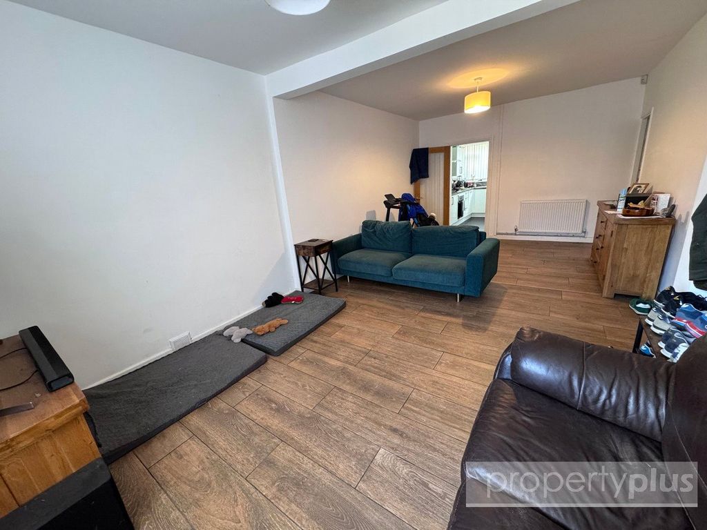 Property photo 3 of 12 Picture No. 11