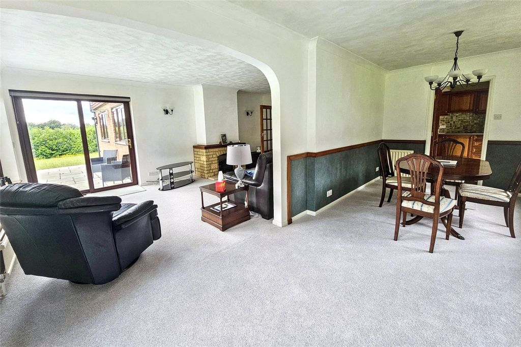 Property photo 2 of 23 Picture No. 38
