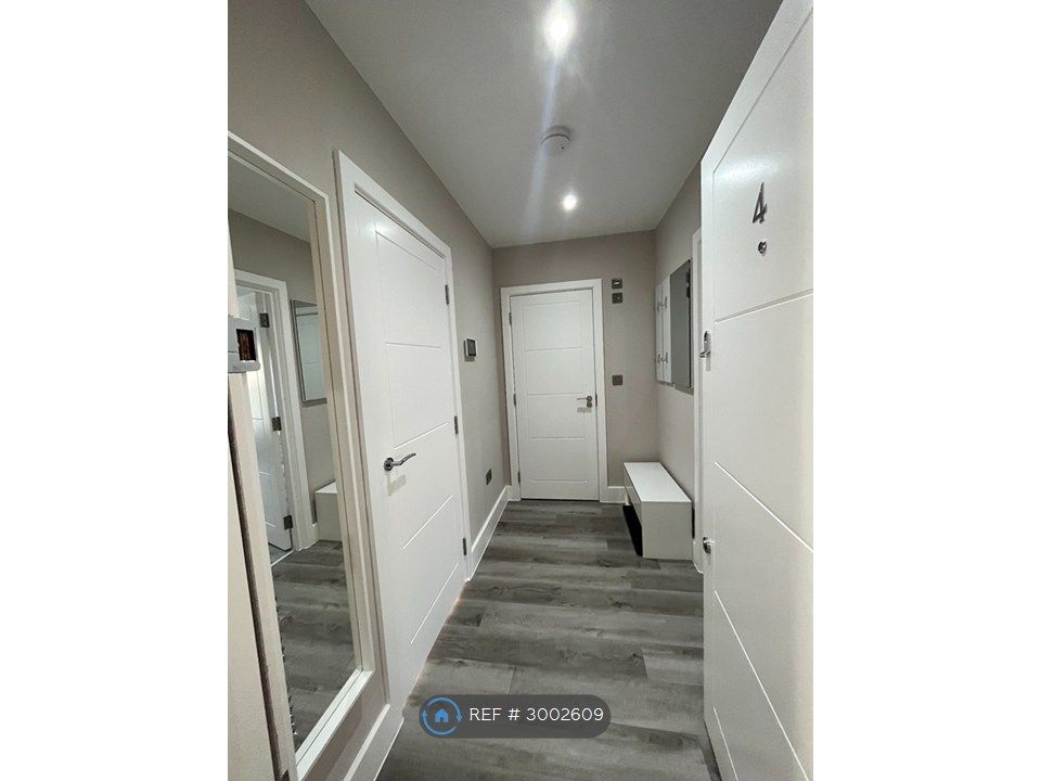 Property photo 2 of 25 Hall