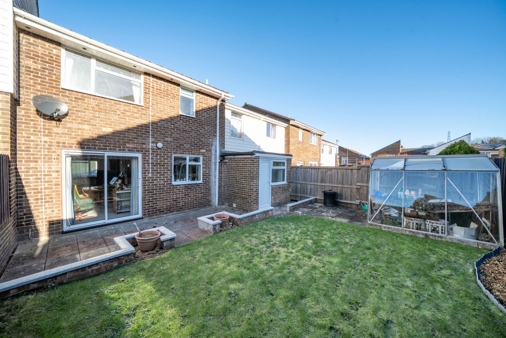 Property photo 2 of 20