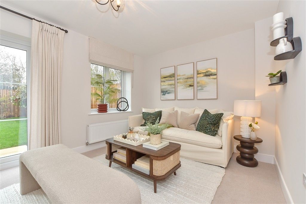 Property photo 3 of 9 Lounge