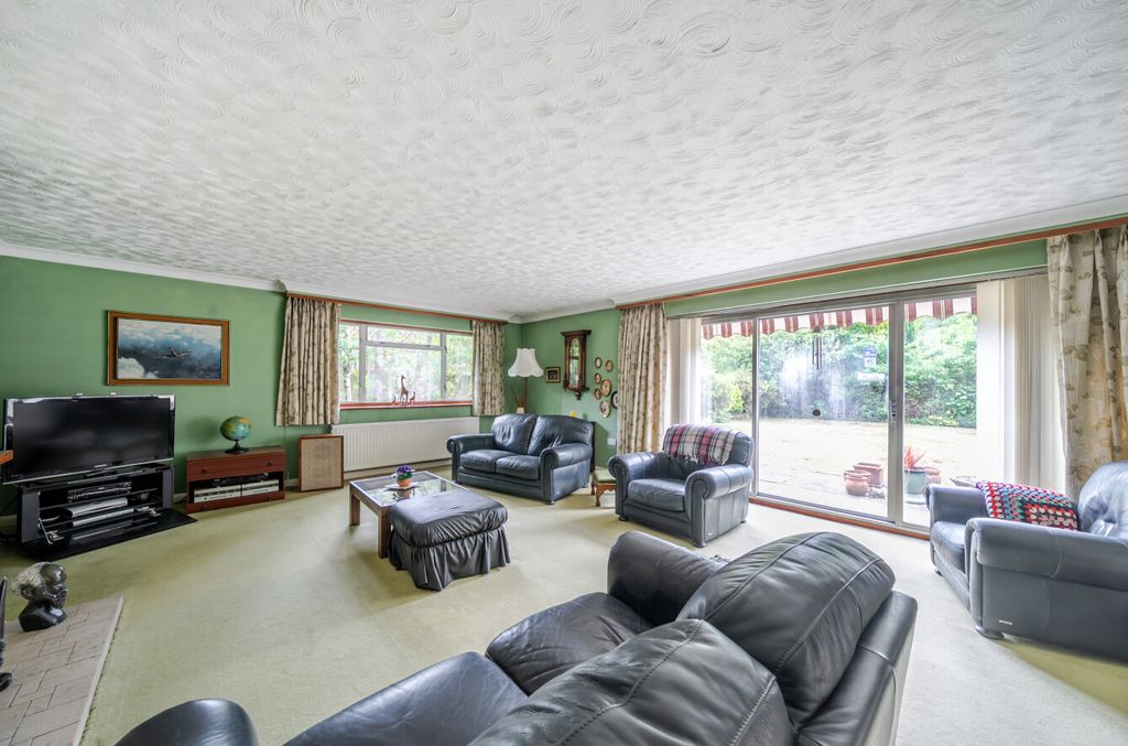 Property photo 2 of 19