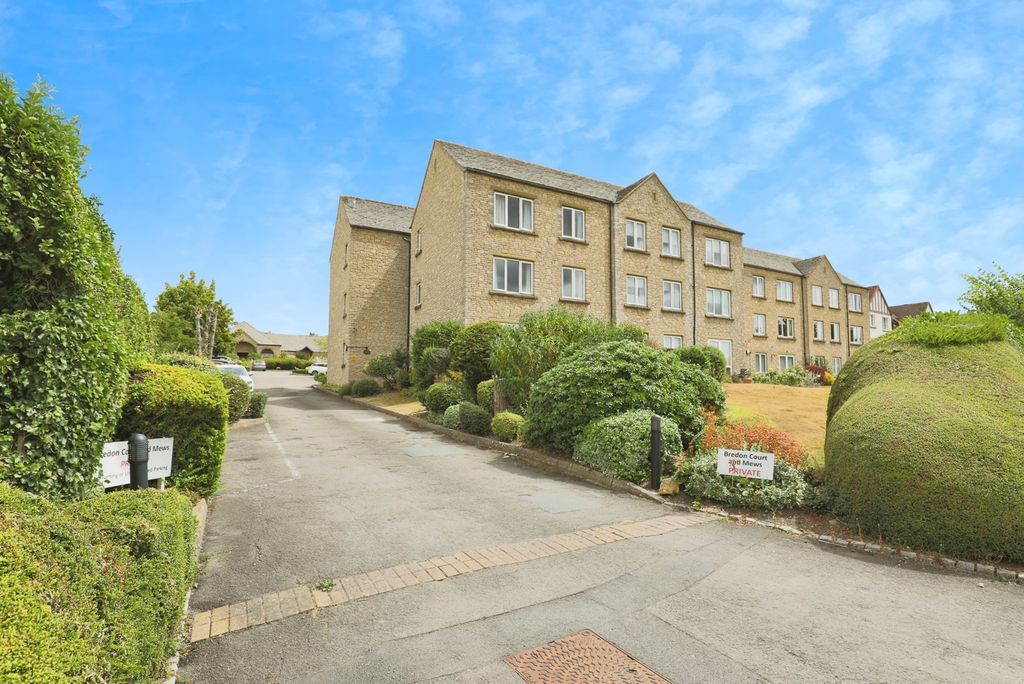 Property photo 1 of 18 Photo