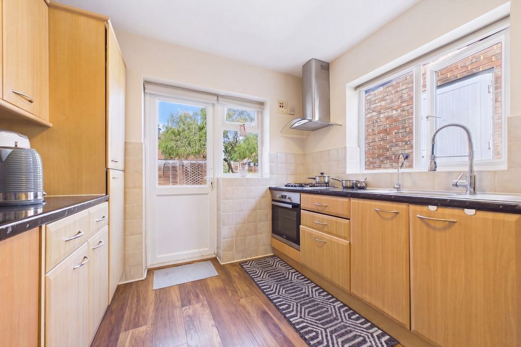 Property photo 3 of 8 Picture No. 07