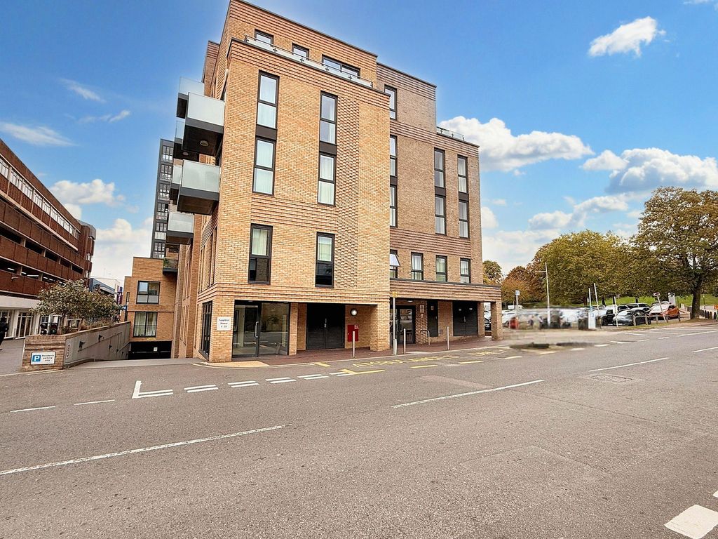 Property photo 1 of 19