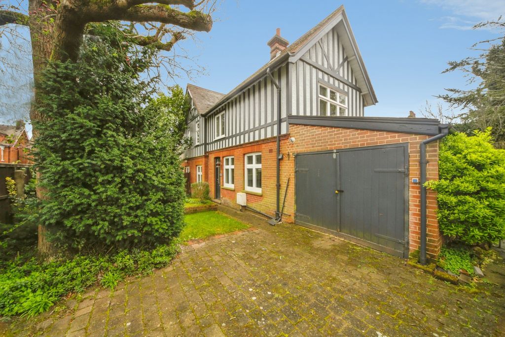 Property photo 2 of 20 Pbox-Img.Jpg