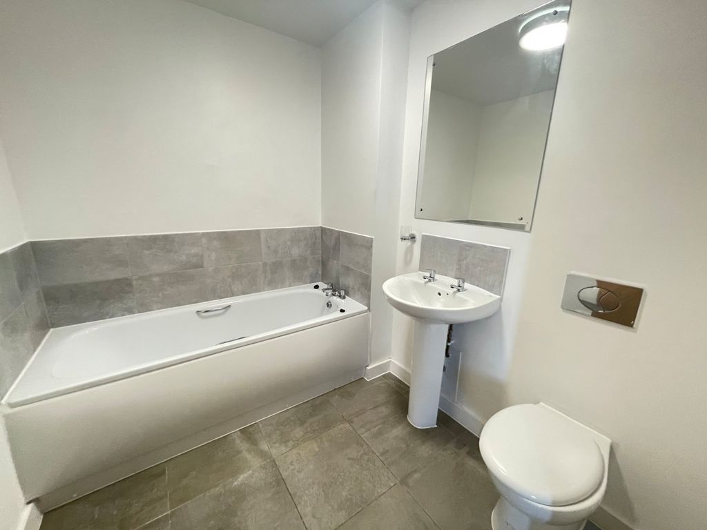Property photo 3 of 7 Picture No. 05