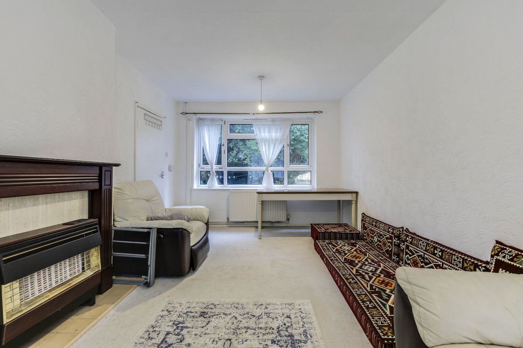 Property photo 2 of 11 Picture No. 06