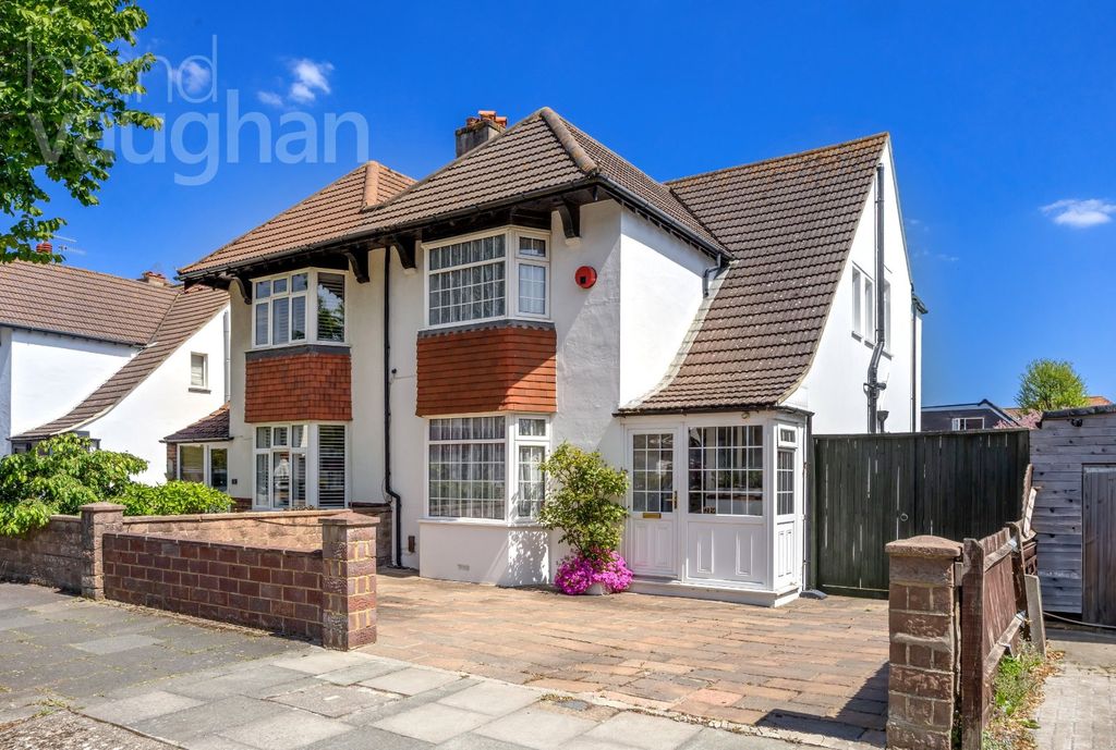 Property photo 1 of 25 Picture No. 28