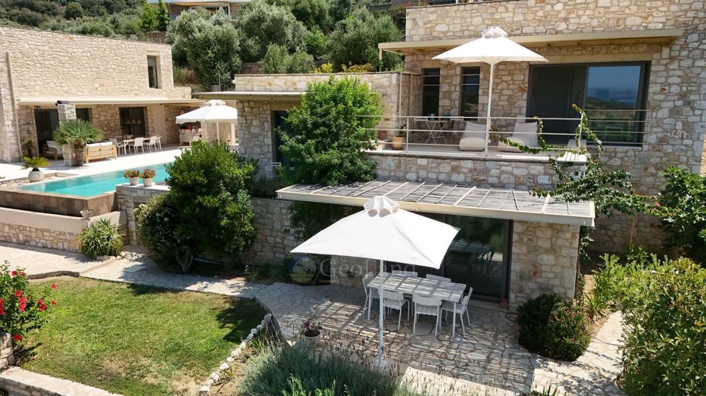 Property photo 3 of 43