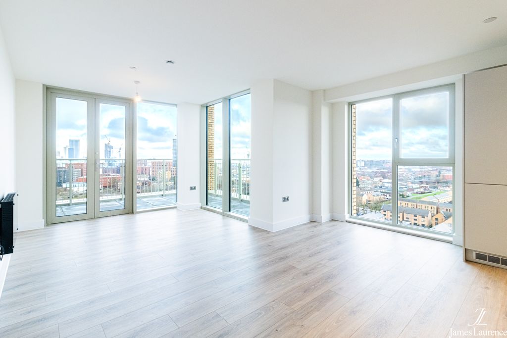 Property photo 1 of 19 8X1A5132-Hdr