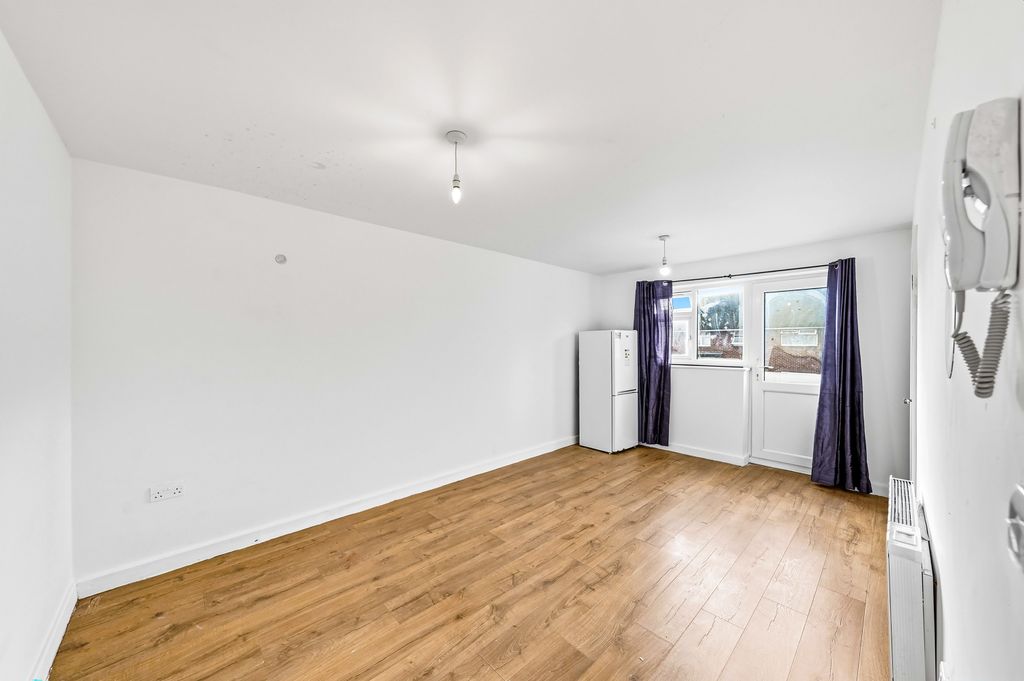 Property photo 1 of 19 Photos-6.Jpg