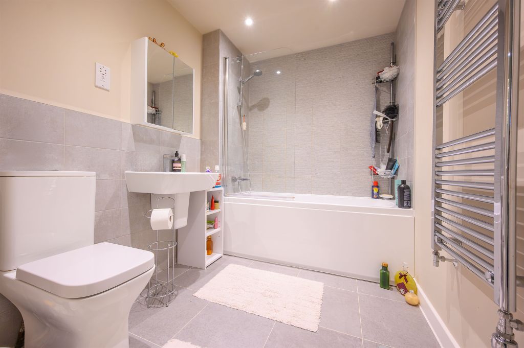 Additional image 15 of 4 bed semi-detached house for saleHall Lane, Kettering NN15