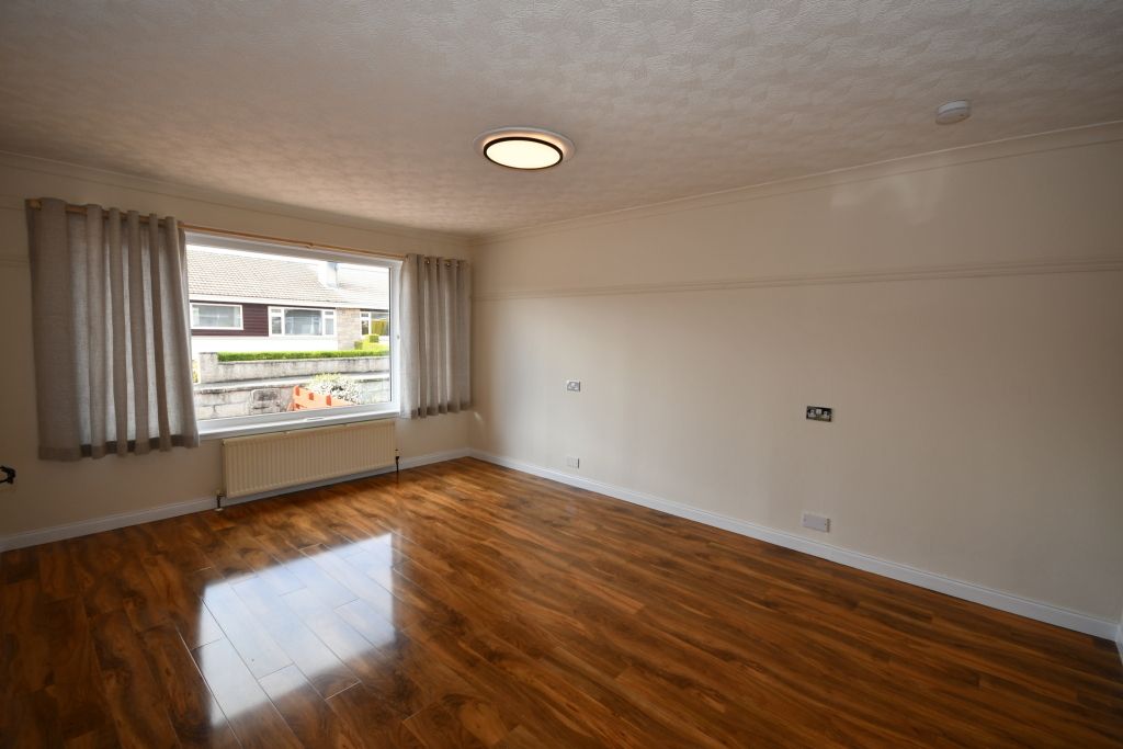 Property photo 3 of 9 Photo