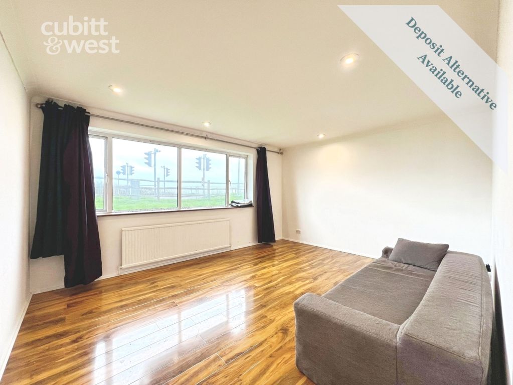 Property photo 2 of 9 Lounge