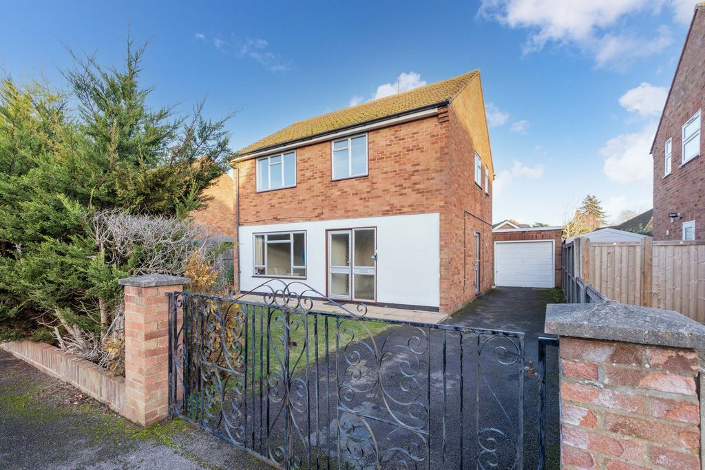 Property photo 1 of 16