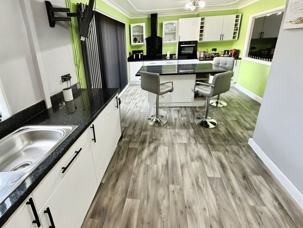 Property photo 2 of 14 Pbox-Img.Jpg