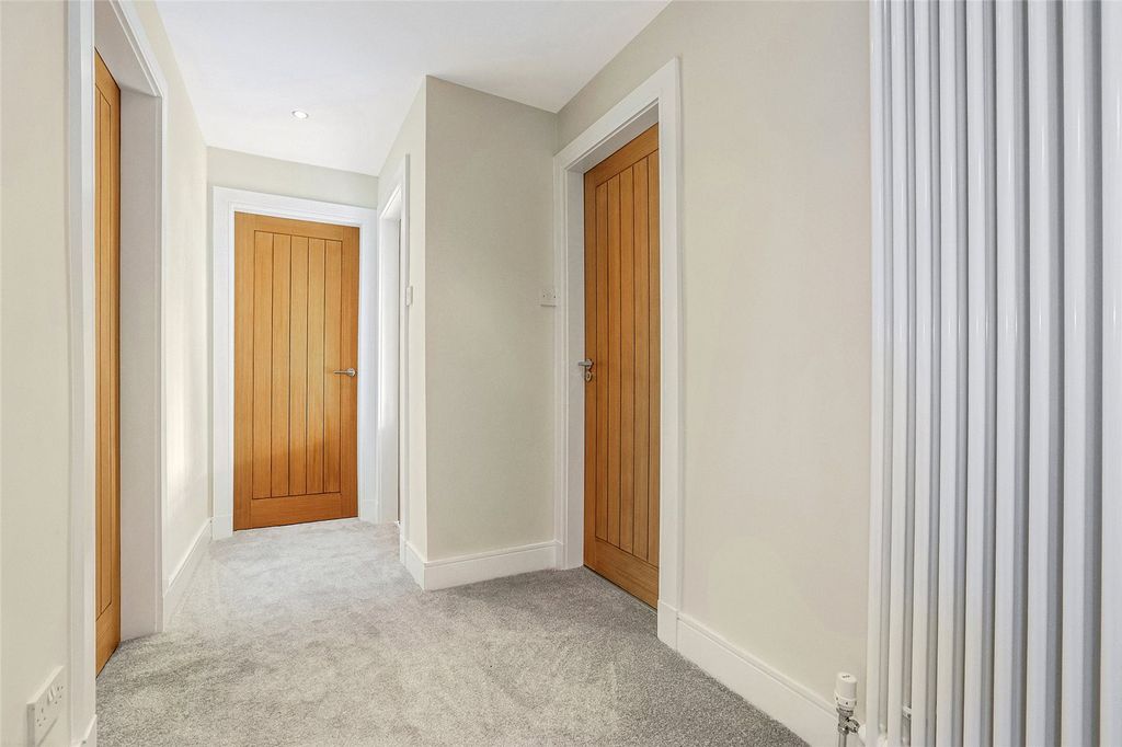 Property photo 2 of 15 Picture No. 03