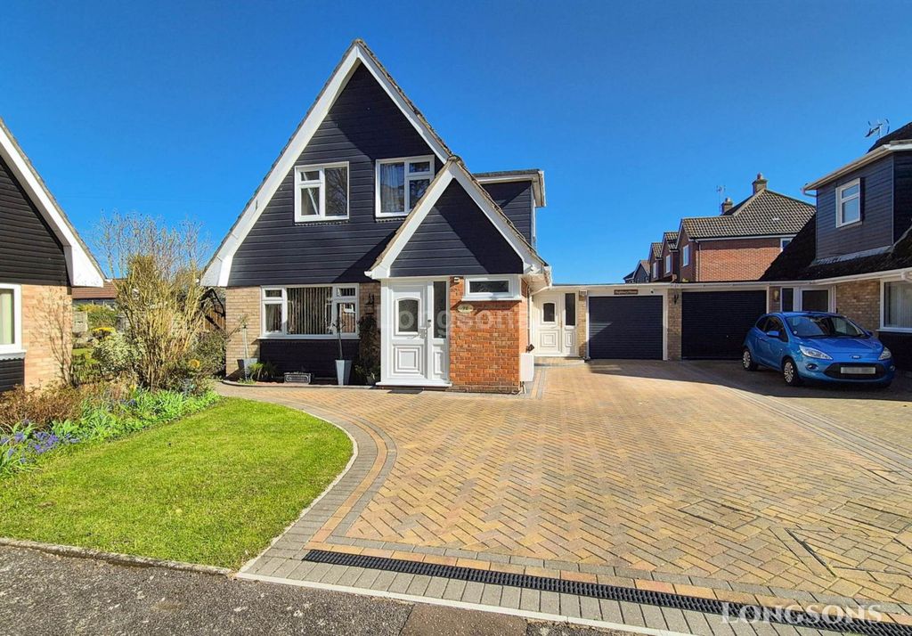 Property photo 1 of 20