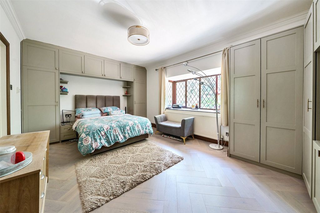 Property photo 1 of 22 Picture No. 02