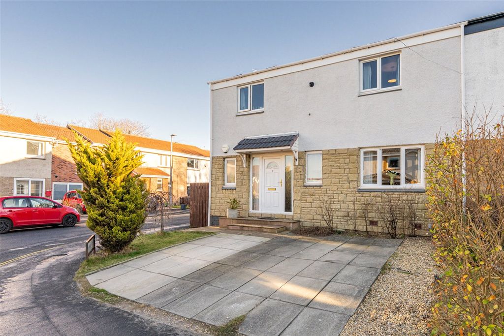 Property photo 1 of 33 Main